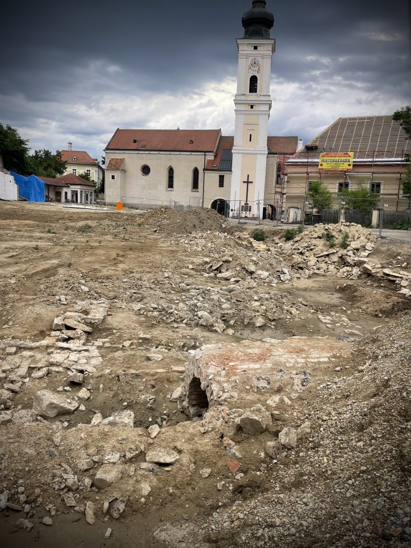 hier entsteht ein Wohnbau